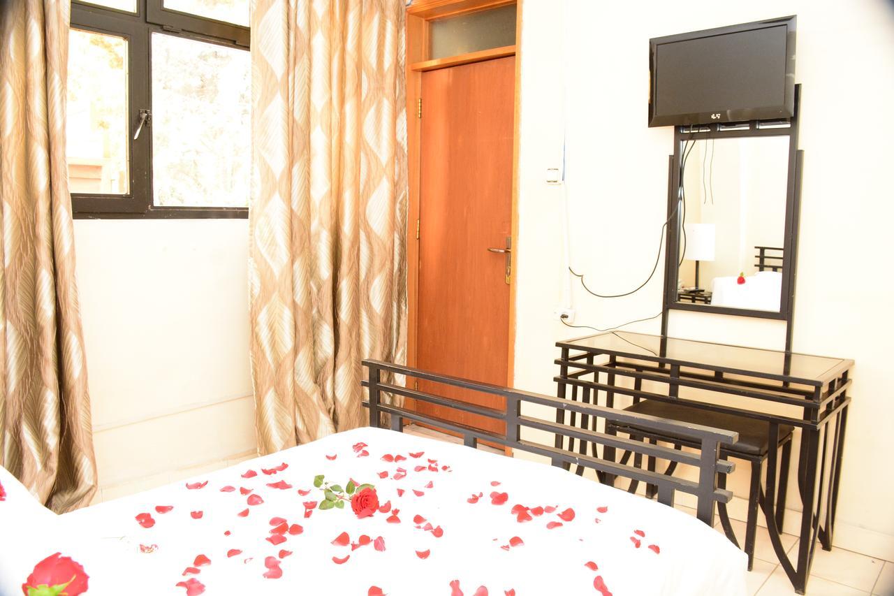 The Hive Guest House Adís Abeba Exterior foto